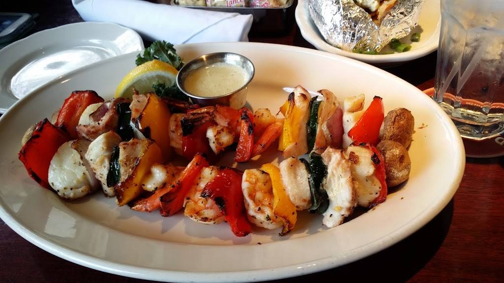 Pappadeaux Seafood Kitchen | restaurant | 1304 E Copeland Rd, Arlington, TX 76011, USA | 8175430544 OR +1 817-543-0544