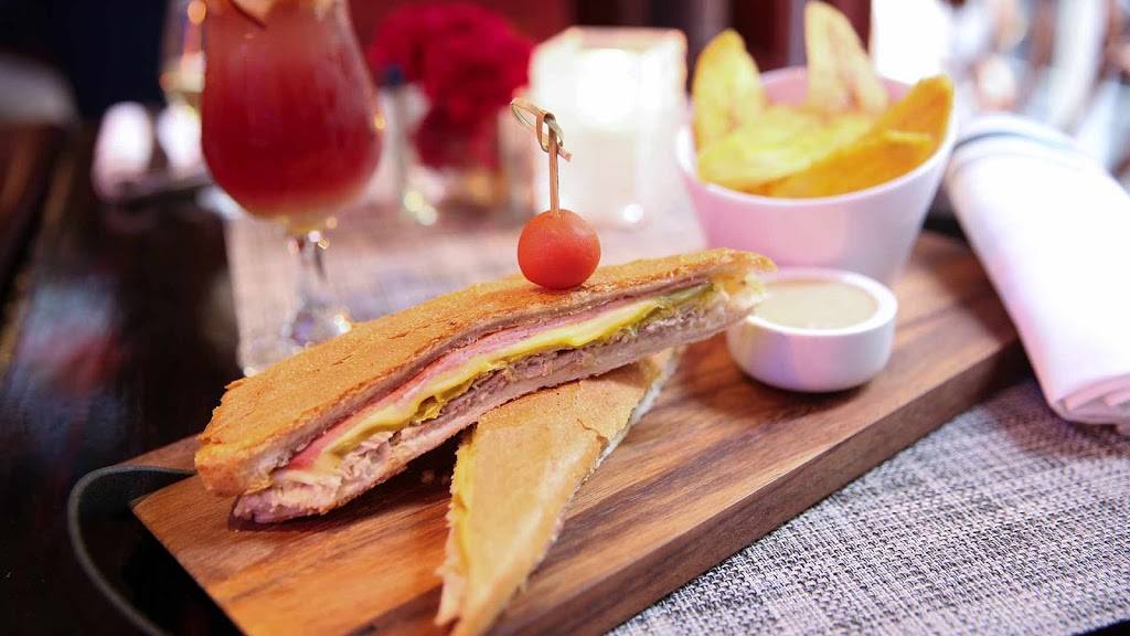 Oliva Restaurant and Cafe | restaurant | 5725 S Pecos Rd d1, Las Vegas, NV 89120, USA | 7024876305 OR +1 702-487-6305