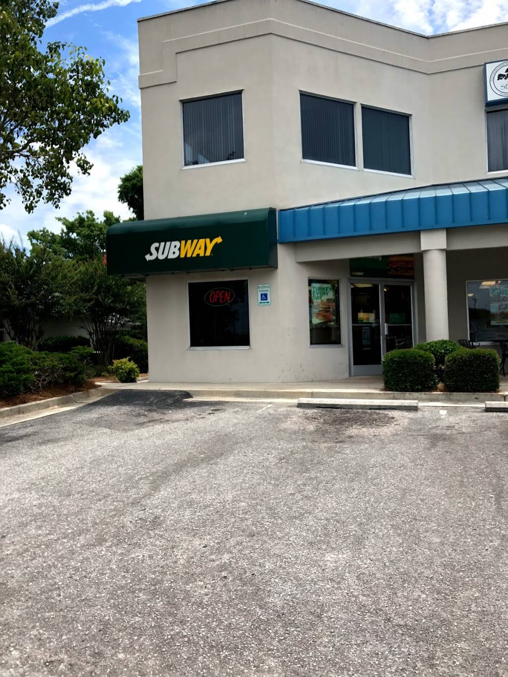 Subway Restaurants | restaurant | Monkey Junction Plaza, 5315 S College Rd Suite A, Wilmington, NC 28412, USA | 9107916151 OR +1 910-791-6151