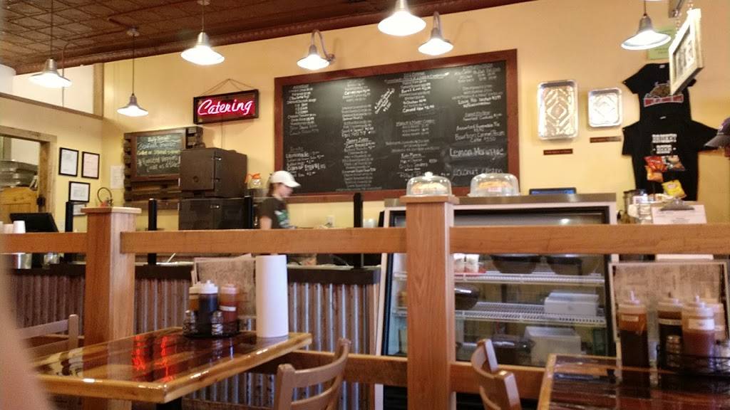 Bone Boys BBQ | restaurant | 109 W Main St, Bellevue, OH 44811, USA | 4194837447 OR +1 419-483-7447