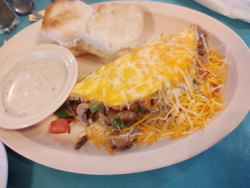 Mollie Mondays | restaurant | 275 Eureka St, Savannah, TN 38372, USA | 7319259334 OR +1 731-925-9334