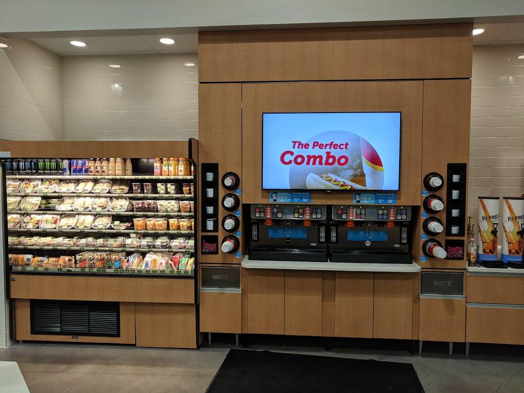 Pilot Travel Center | restaurant | 1050 IL-83, Bensenville, IL 60106, USA | 6305210218 OR +1 630-521-0218