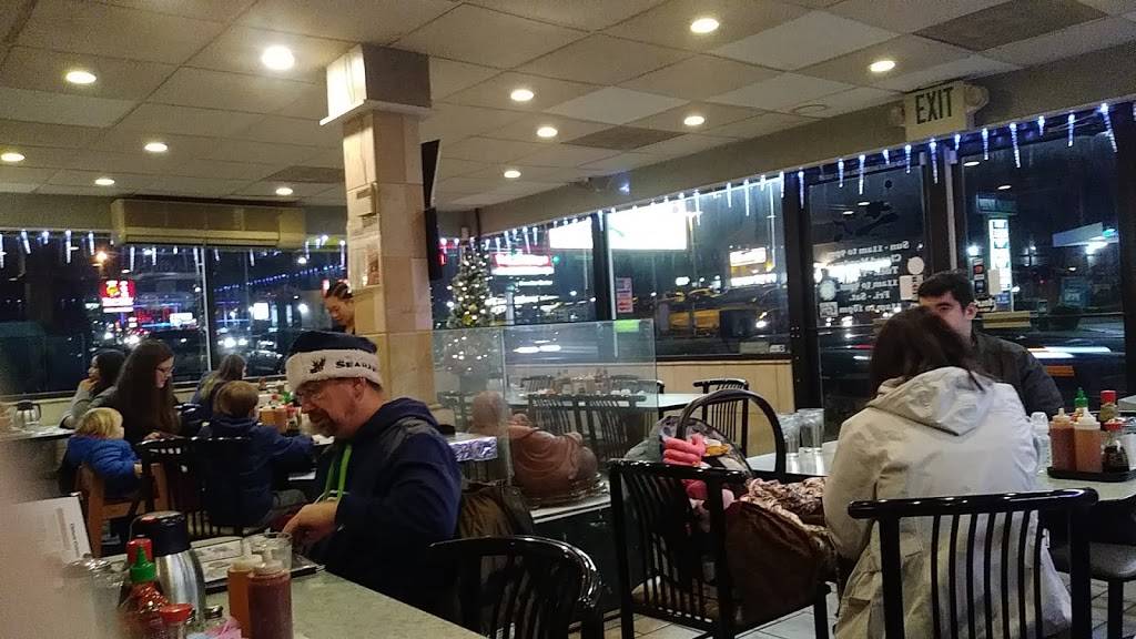 Janbo Cafe | restaurant | 6125 Evergreen Way, Everett, WA 98203, USA | 4253472688 OR +1 425-347-2688