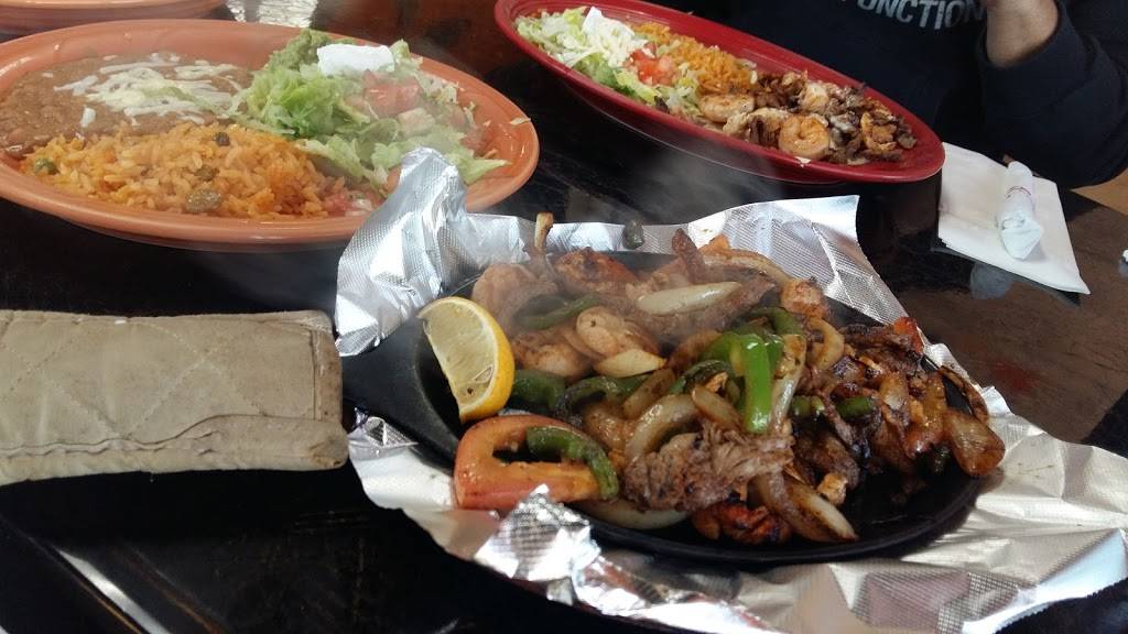 El Cantarito | restaurant | 1002 N Main St, Cloverdale, IN 46120, USA | 7657952388 OR +1 765-795-2388