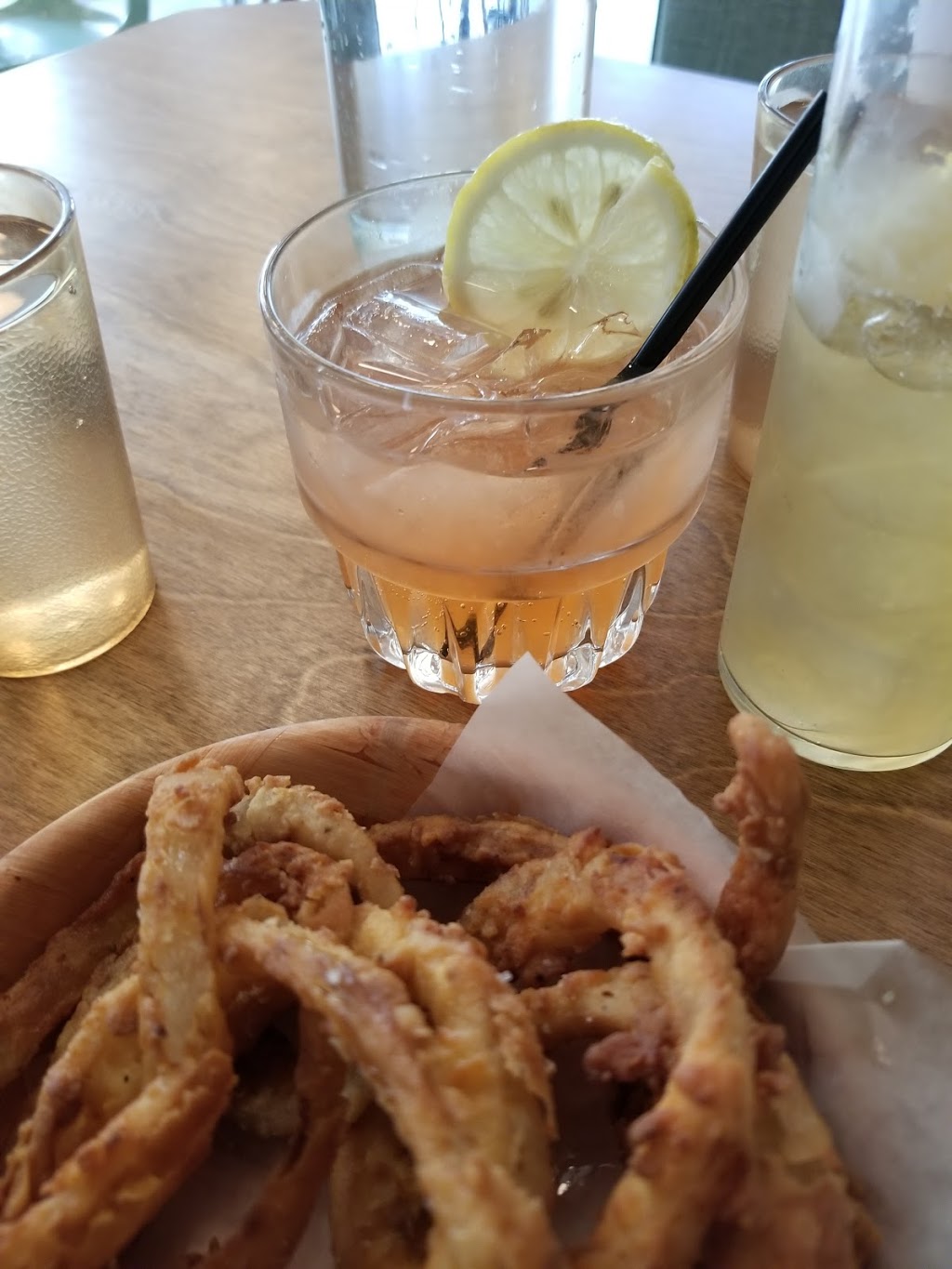 Lovers Only | restaurant | 34 E Grand River Ave, Detroit, MI 48226, USA | 3139861174 OR +1 313-986-1174