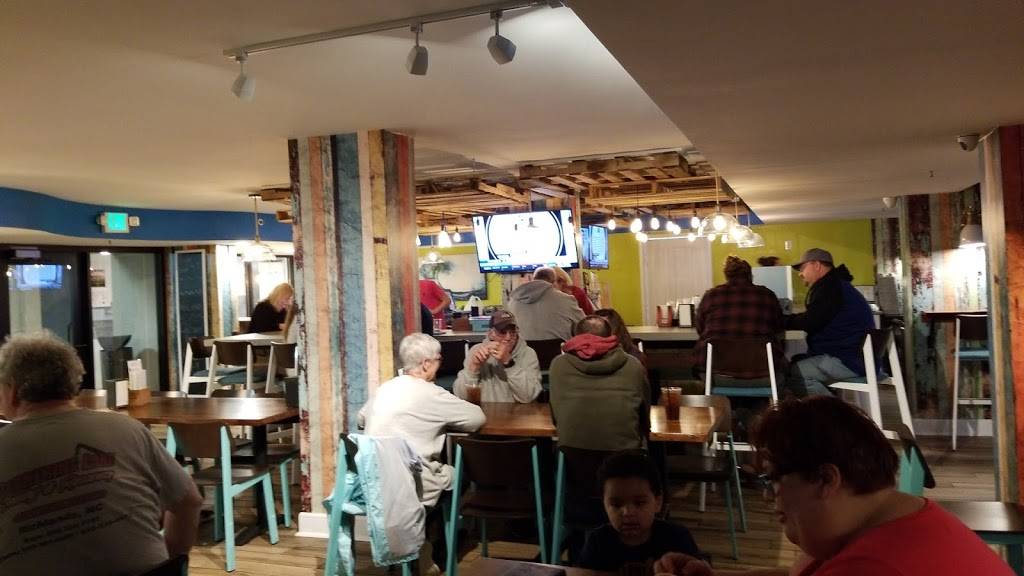 Crows Nest Oceanfront Bar & Grill | restaurant | 2401 S Ocean Blvd, Myrtle Beach, SC 29577, USA | 8666754820 OR +1 866-675-4820