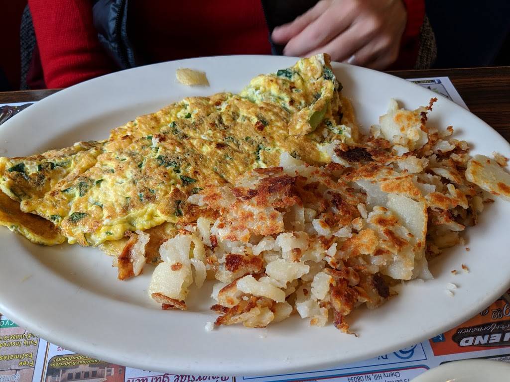 White House Restaurant | restaurant | 4 W Camden Ave, Moorestown, NJ 08057, USA | 8562354825 OR +1 856-235-4825