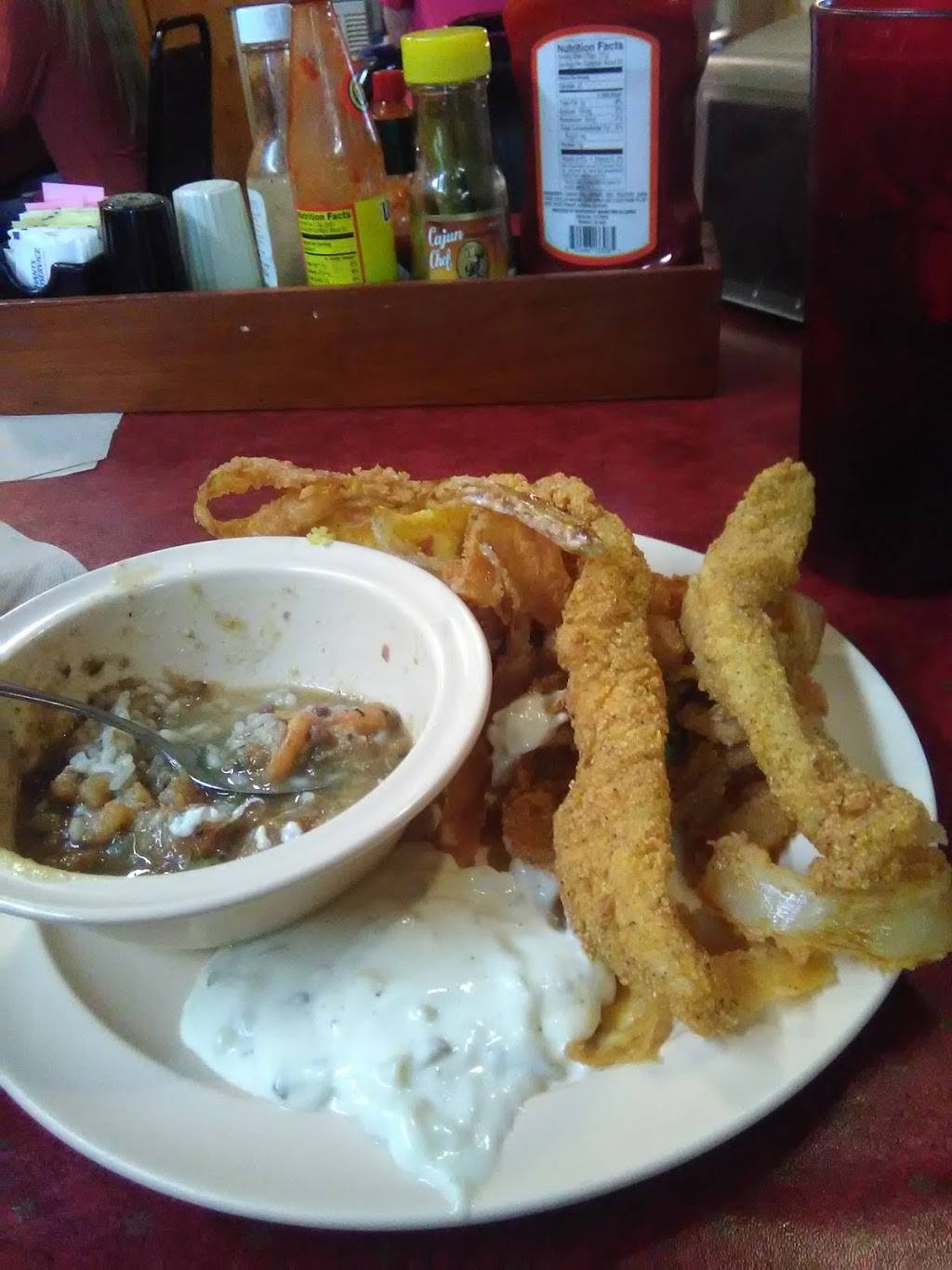 Country Kitchen | restaurant | 615 E Ascension St, Gonzales, LA 70737, USA | 2256444661 OR +1 225-644-4661