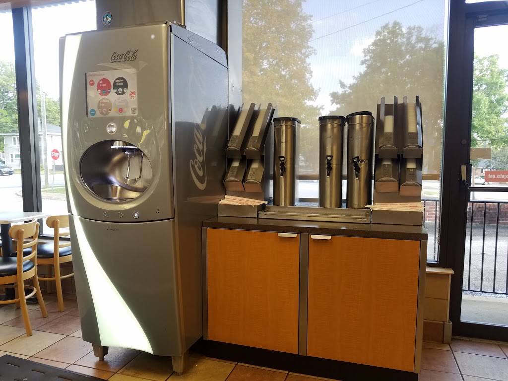 Wendys | restaurant | 150 S Pine St, Spartanburg, SC 29302, USA | 8643278596 OR +1 864-327-8596