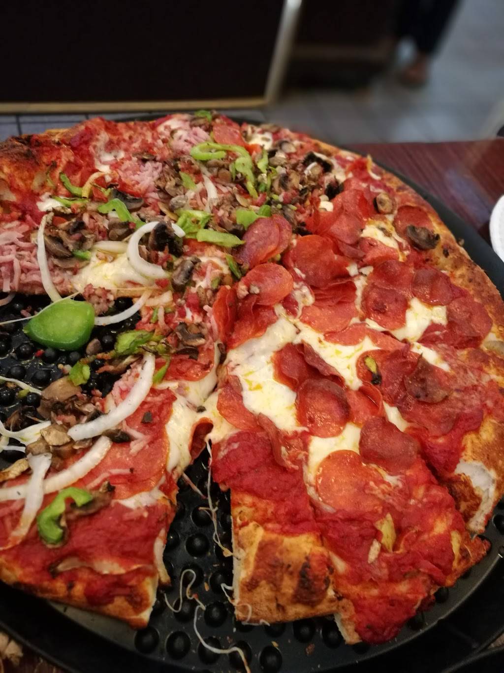 Pizza Plus | restaurant | 2420, 110 W Main St, Ripon, CA 95366, USA | 2095996161 OR +1 209-599-6161