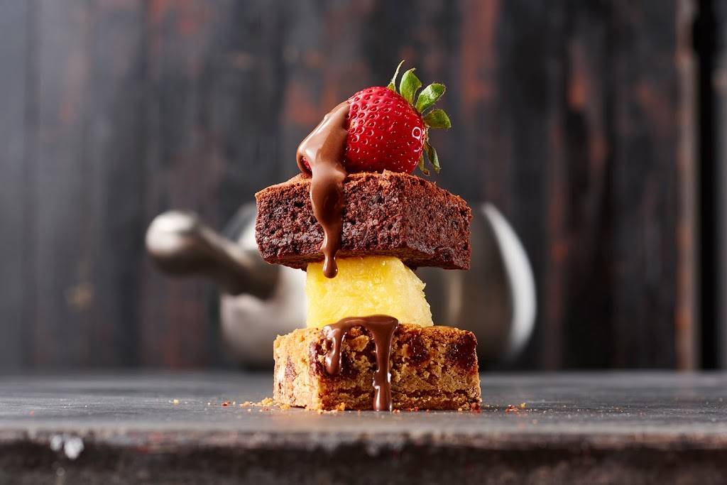 The Melting Pot | restaurant | 3685 Thousand Oaks Blvd, Thousand Oaks, CA 91362, USA | 8053708802 OR +1 805-370-8802