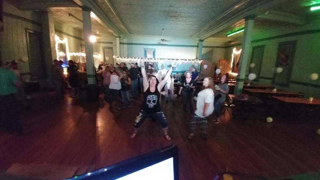 Miller House Pub & Cafe | restaurant | 110 E Peters Ave, Owensville, MO 65066, USA | 5734378719 OR +1 573-437-8719