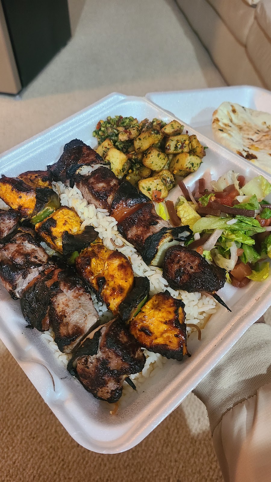 Fufus Mideast Grill | restaurant | 14920 Perris Blvd, Moreno Valley, CA 92553, USA | 9515630044 OR +1 951-563-0044