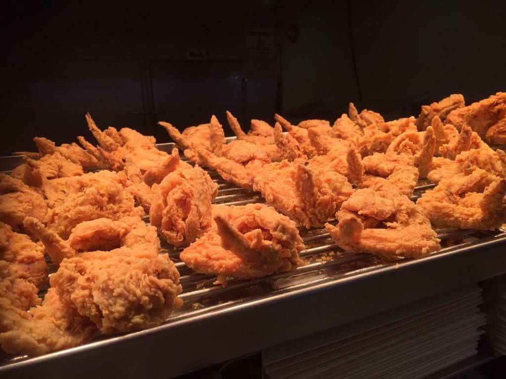 Bushs Chicken | restaurant | 11061 Westwood Loop, San Antonio, TX 78253, USA | 2106880415 OR +1 210-688-0415