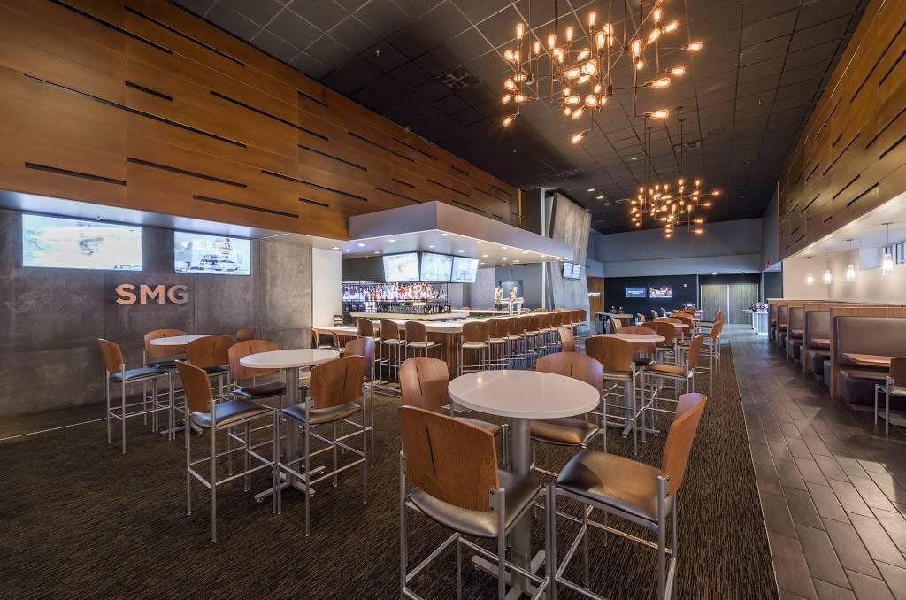 Studio Movie Grill | restaurant | 11170 N Central Expy, Dallas, TX 75243, USA | 4694058523 OR +1 469-405-8523