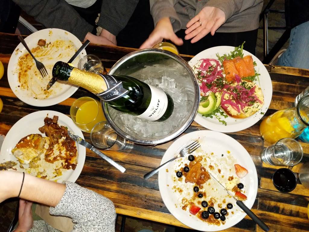 Bodega | restaurant | 1044 N High St, Columbus, OH 43201, USA | 6142999399 OR +1 614-299-9399