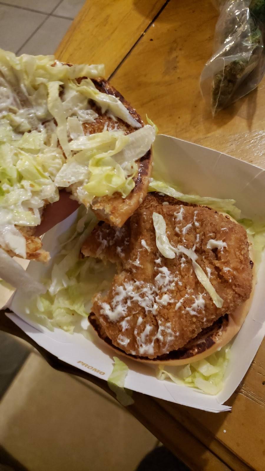 McDonalds | cafe | 6348 Lundys Ln, Niagara Falls, ON L2G 1T6, Canada | 9053568591 OR +1 905-356-8591