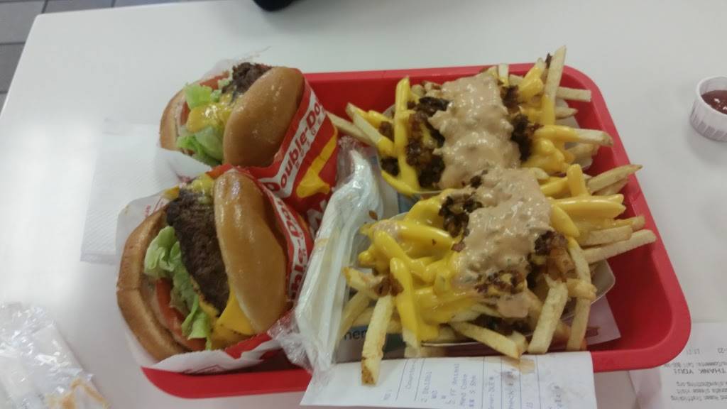 In-N-Out Burger | restaurant | 30697 Temecula Pkwy, Temecula, CA 92592, USA | 8007861000 OR +1 800-786-1000