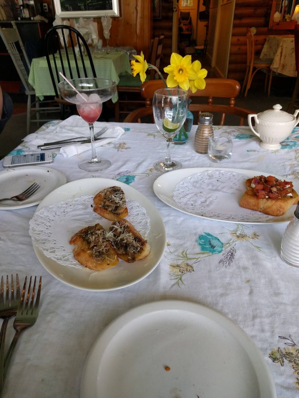 Davidsons Country Dining | restaurant | 73 Big Bay Point Rd, Innisfil, ON L9S 2V7, Canada | 7054361476 OR +1 705-436-1476