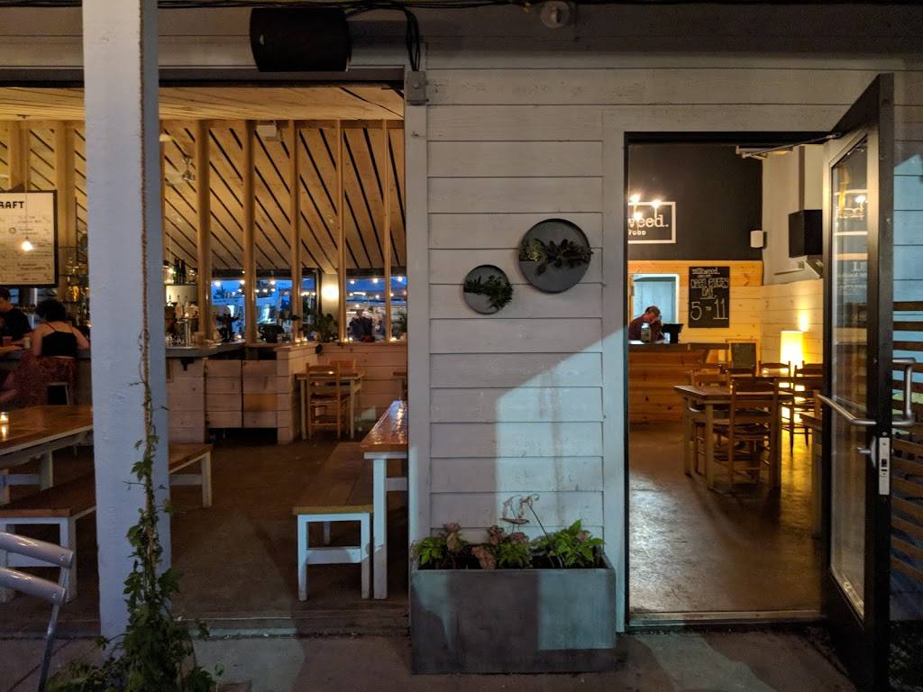 The Little Fleet | restaurant | 448 E Front St, Traverse City, MI 49686, USA | 2319431116 OR +1 231-943-1116