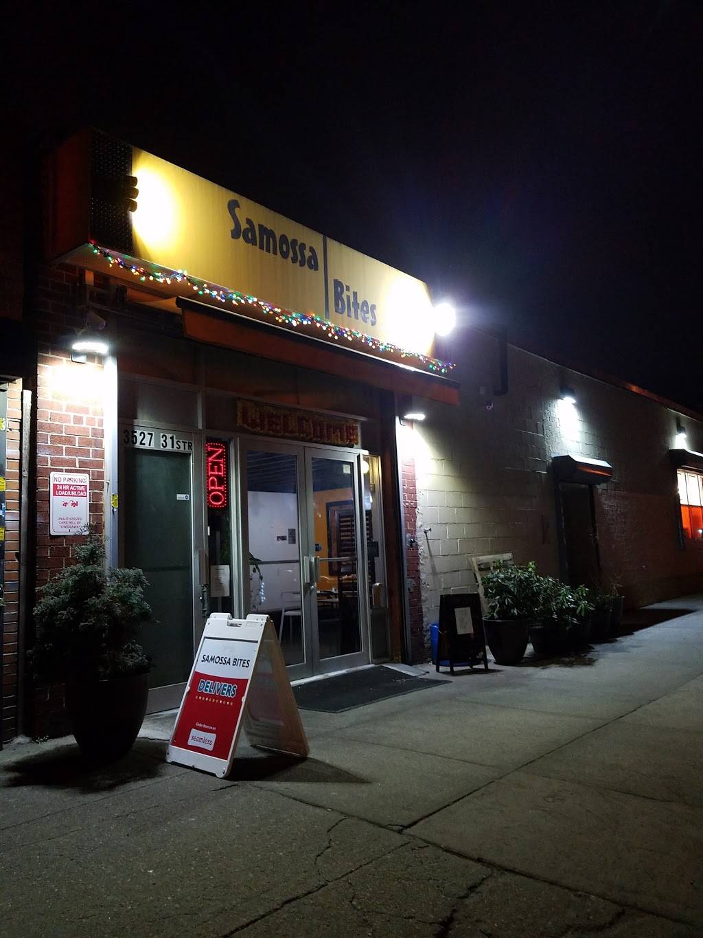 Samossa Bites | meal takeaway | 35-27 31st St, Long Island City, NY 11106, USA | 7186069150 OR +1 718-606-9150