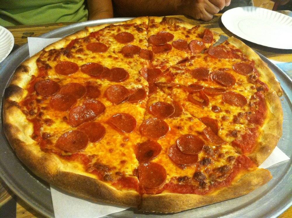 Naples Pizza | restaurant | 600 Fischer Blvd, Toms River, NJ 08753, USA | 7322702800 OR +1 732-270-2800
