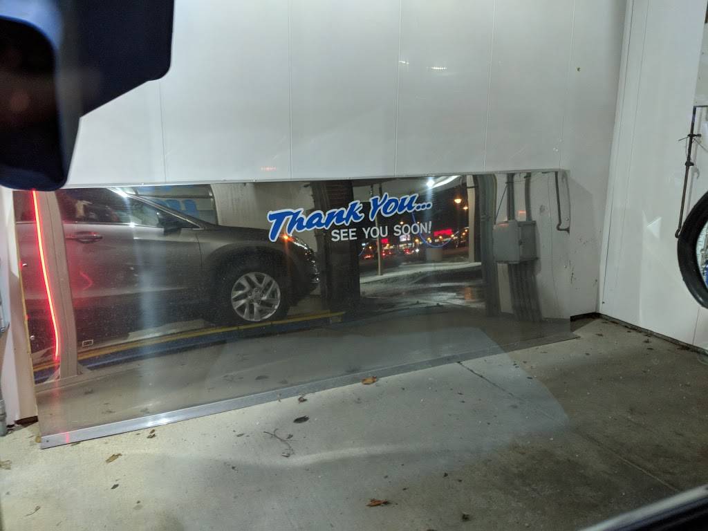 Gas N Wash | restaurant | 1201 W Jefferson St, Shorewood, IL 60404, USA | 8152806590 OR +1 815-280-6590