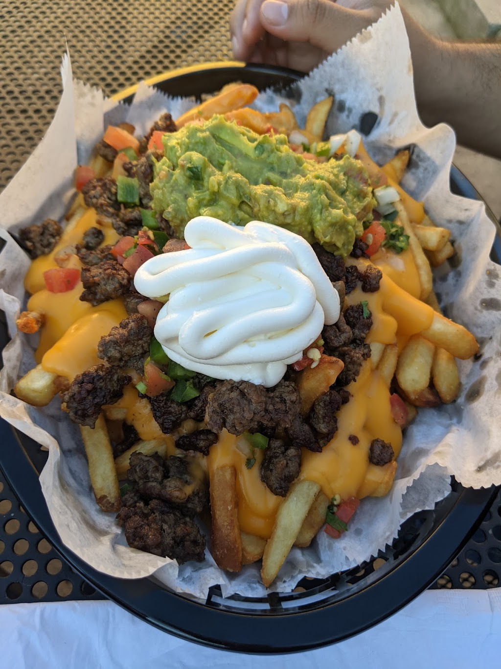 The patio pub and grill | restaurant | 2501 W Greenfield Ave, Milwaukee, WI 53204, USA | 4144553100 OR +1 414-455-3100