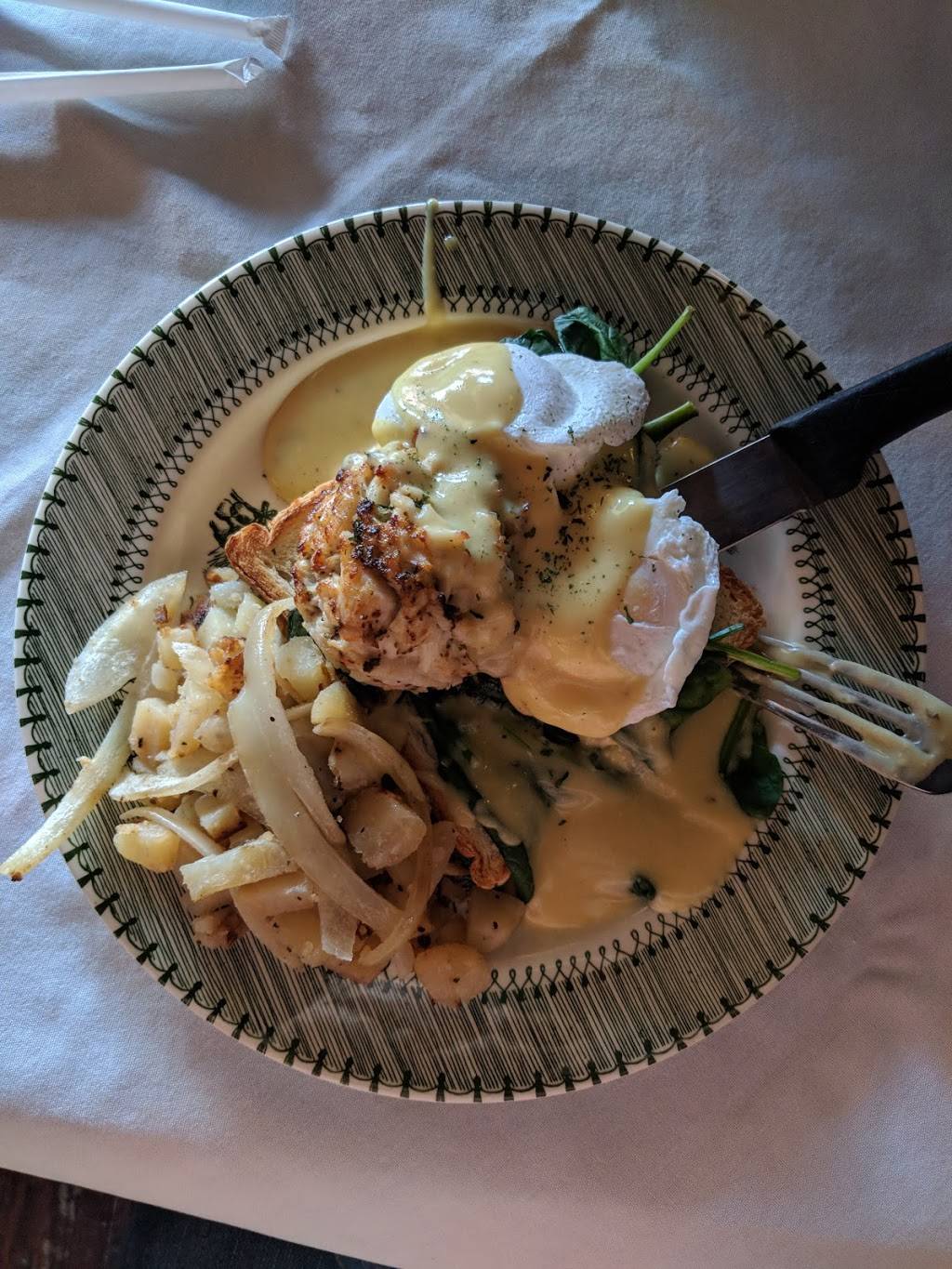 Tavern on the Rail | restaurant | 81 Tavern Rd, Mineral, VA 23117, USA | 5408727245 OR +1 540-872-7245