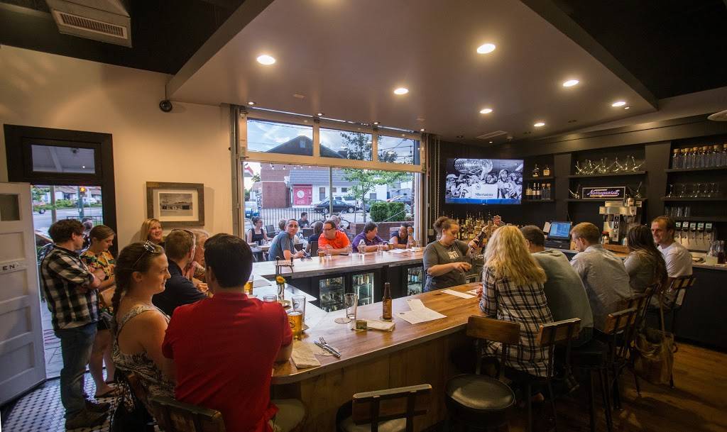 Frys Spring Station | restaurant | 2115 Jefferson Park Ave, Charlottesville, VA 22903, USA | 4342022257 OR +1 434-202-2257