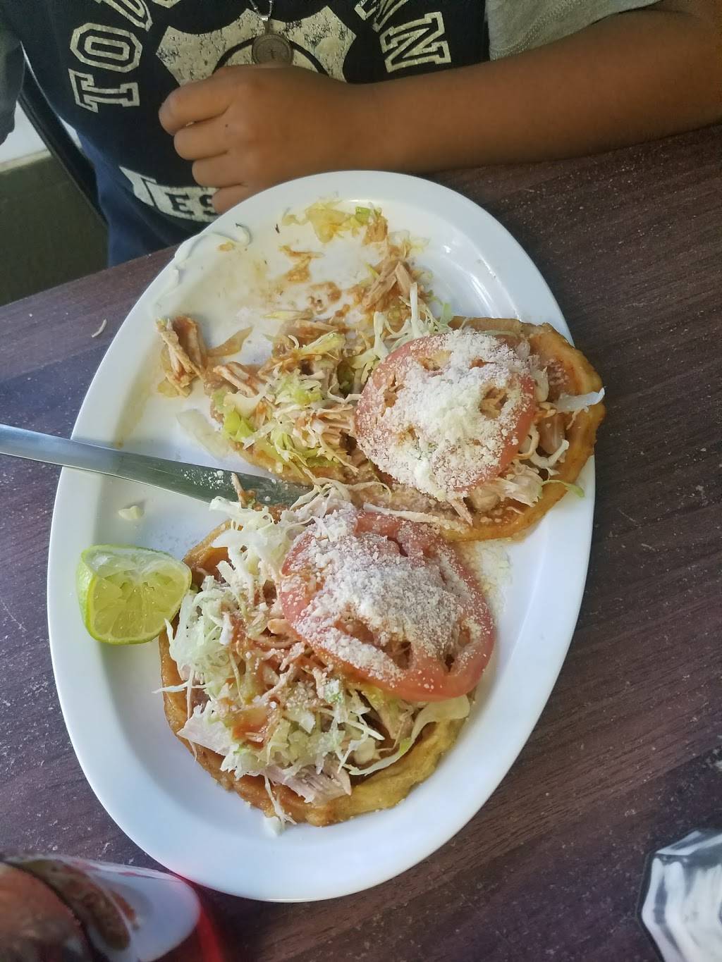 Restaurant Duran Y Familia | restaurant | 12431 San Fernando Rd, Sylmar, CA 91342, USA | 8183647158 OR +1 818-364-7158