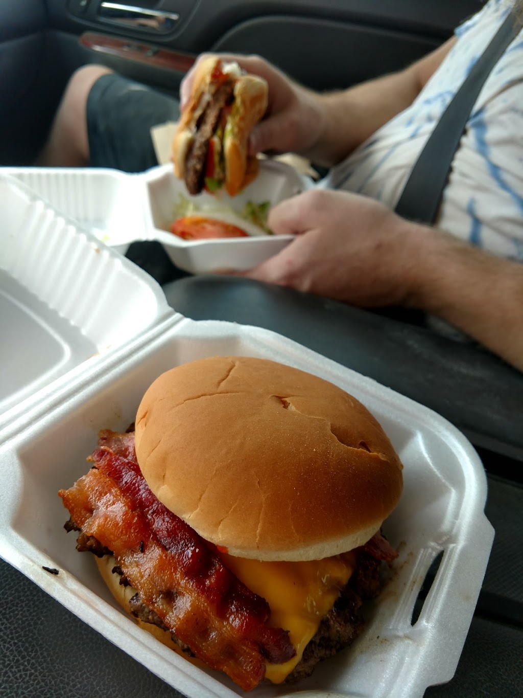 3 Nelsons burgers | restaurant | 701 E Screven St, Quitman, GA 31643, USA | 2296050143 OR +1 229-605-0143