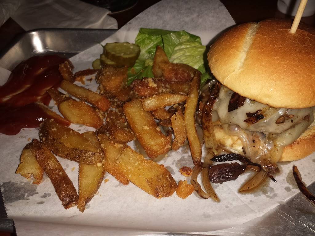 SOHA Bar and Grill | restaurant | 2605 Hampton Ave, St. Louis, MO 63139, USA | 3148027877 OR +1 314-802-7877