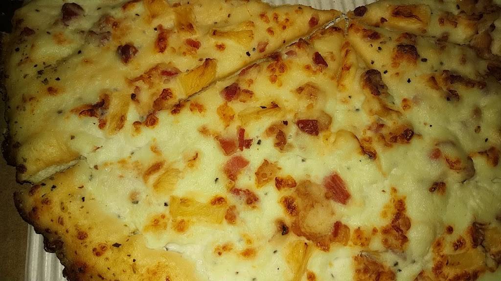 Pizza Hut | restaurant | 326 Monroe St, Passaic, NJ 07055, USA | 9734589000 OR +1 973-458-9000