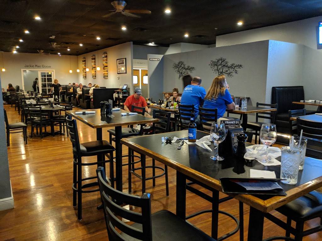 Franky Ds | restaurant | 18450 US-41, Lutz, FL 33549, USA | 8135916139 OR +1 813-591-6139