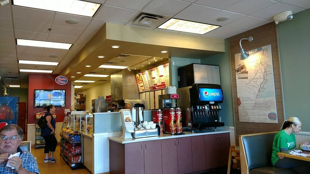 Jersey Mikes Subs | meal takeaway | 10951 Causeway Blvd, Brandon, FL 33511, USA | 8136620099 OR +1 813-662-0099