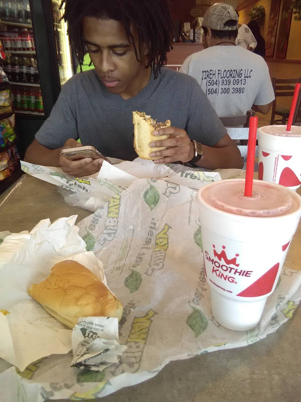 Smoothie King | meal delivery | 111-A Robert E Lee Blvd, New Orleans, LA 70124, USA | 5042861471 OR +1 504-286-1471