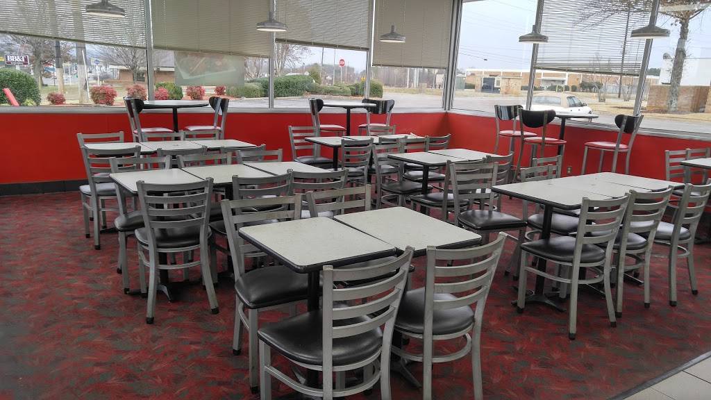 Krystal | meal takeaway | 970 Old Monrovia Rd, Huntsville, AL 35805, USA | 2568309666 OR +1 256-830-9666