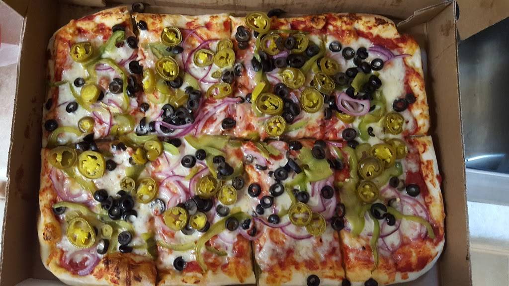 Fryes Store | restaurant | 1642 E Main St, Center Conway, NH 03813, USA | 6034472955 OR +1 603-447-2955