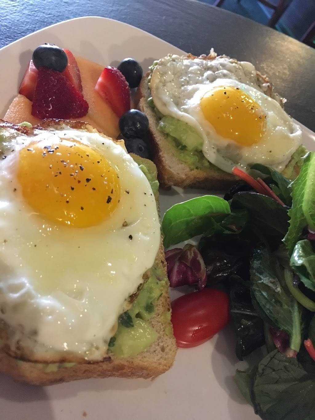 The Chicago Teachers Lounge & Eatery | restaurant | 2525 W Division St, Chicago, IL 60622, USA | 7733668700 OR +1 773-366-8700