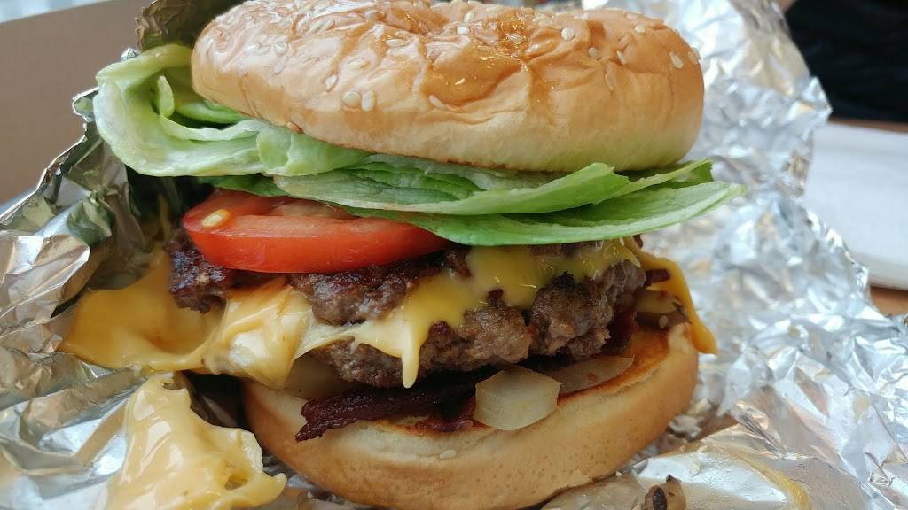 Five Guys | meal takeaway | 1870 Marketplace Dr, Burlington, WA 98233, USA | 3607578677 OR +1 360-757-8677