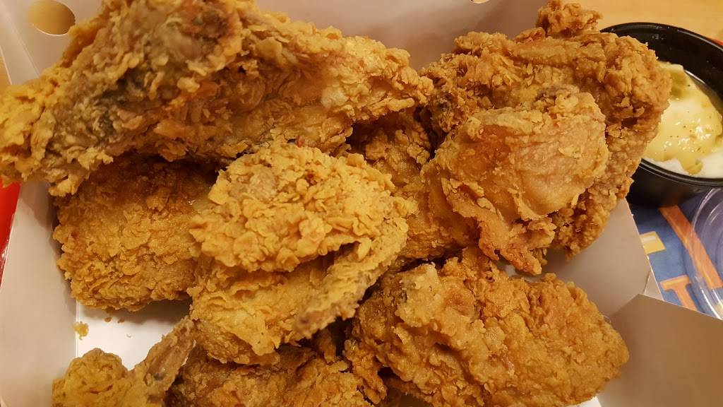 Popeyes Louisiana Kitchen | restaurant | 3080 E 9th St, Oakland, CA 94601, USA | 5106890120 OR +1 510-689-0120