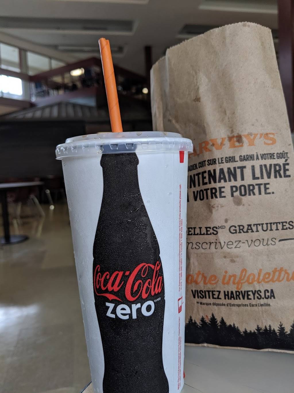 Harveys | restaurant | 1001 Fanshawe College Blvd, London, ON N5Y 5R6, Canada | 5194524260 OR +1 519-452-4260