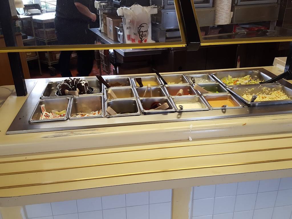 KFC | restaurant | 3433 169th Pl NE, Arlington, WA 98223, USA | 3606588005 OR +1 360-658-8005