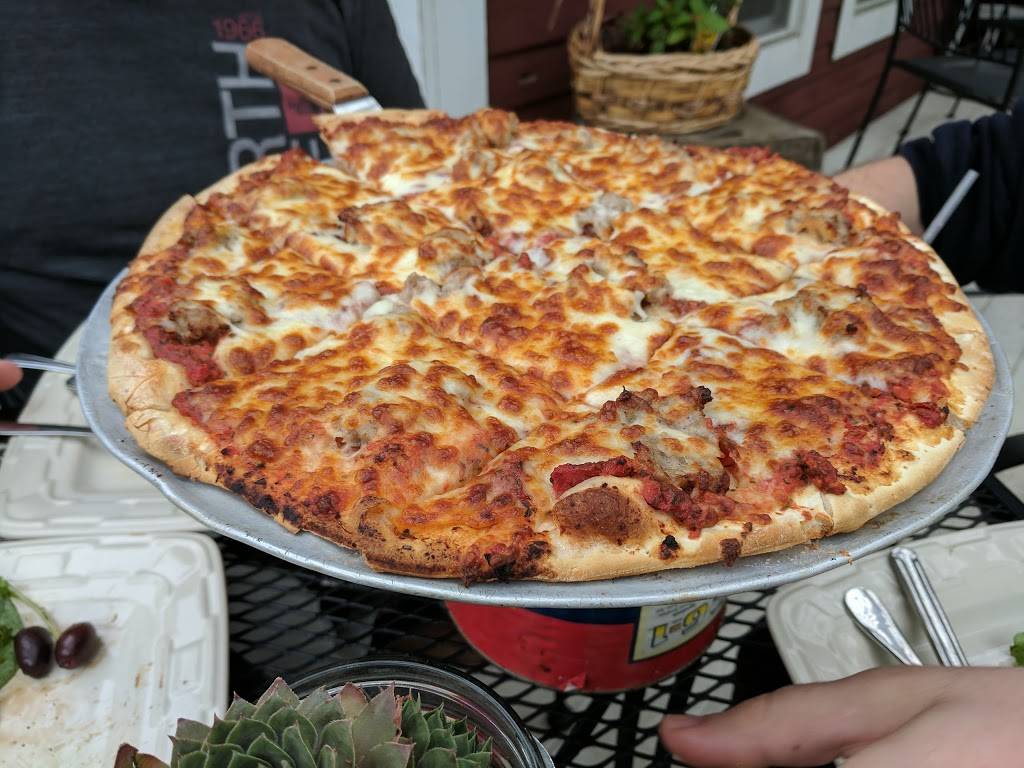 The Gingerbread House | bakery | S63W16147 College Ave, Muskego, WI 53150, USA | 4144229601 OR +1 414-422-9601