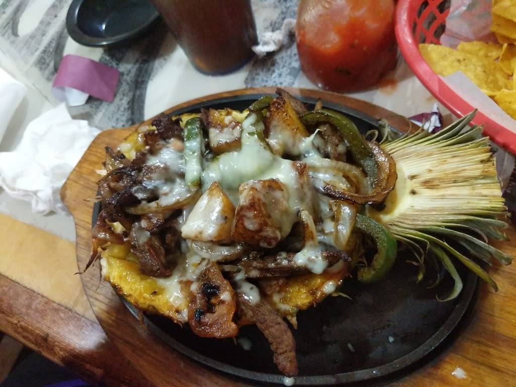 The Charro Mexican Grill | restaurant | 440 N Grundy Quarles Hwy B, Gainesboro, TN 38562, USA | 9312685006 OR +1 931-268-5006