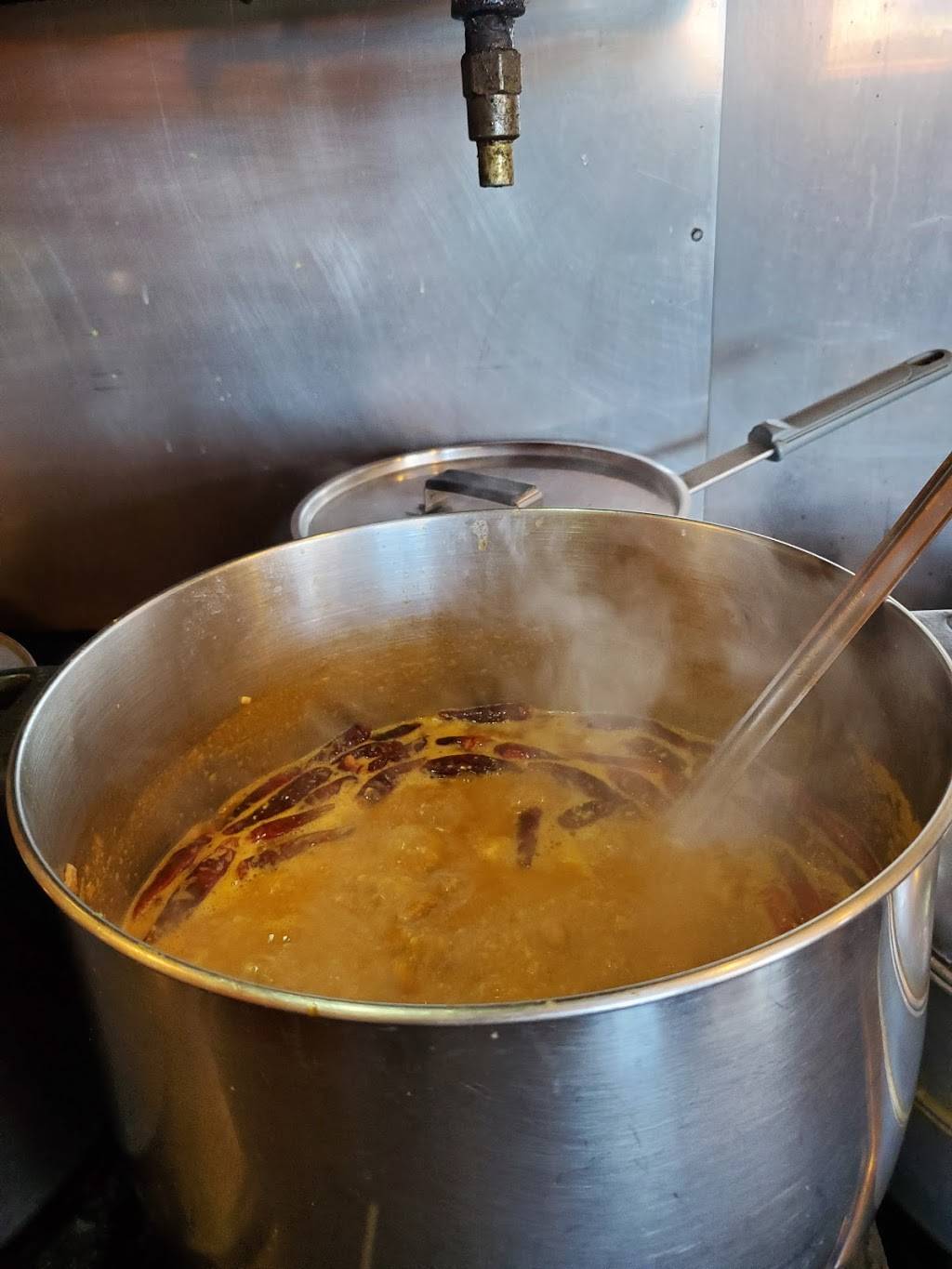 WAT GET KITCHEN | meal takeaway | 752, 94-750 Hikimoe St, Waipahu, HI 96797, USA | 8086716611 OR +1 808-671-6611