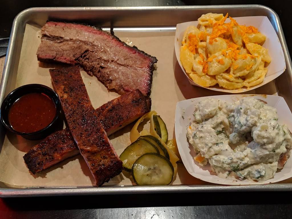 Interstellar BBQ | restaurant | 12233 Ranch Rd 620 N Ste. 105, Austin, TX 78750, USA | 5123826248 OR +1 512-382-6248