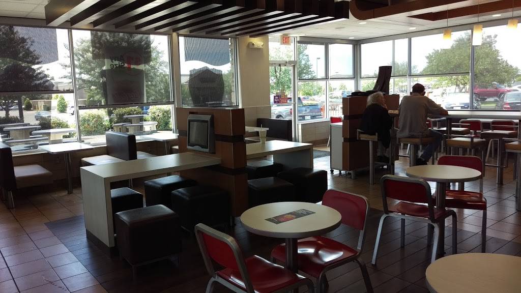 McDonalds | cafe | 65 Goodman Rd W, Southaven, MS 38671, USA | 6623493449 OR +1 662-349-3449