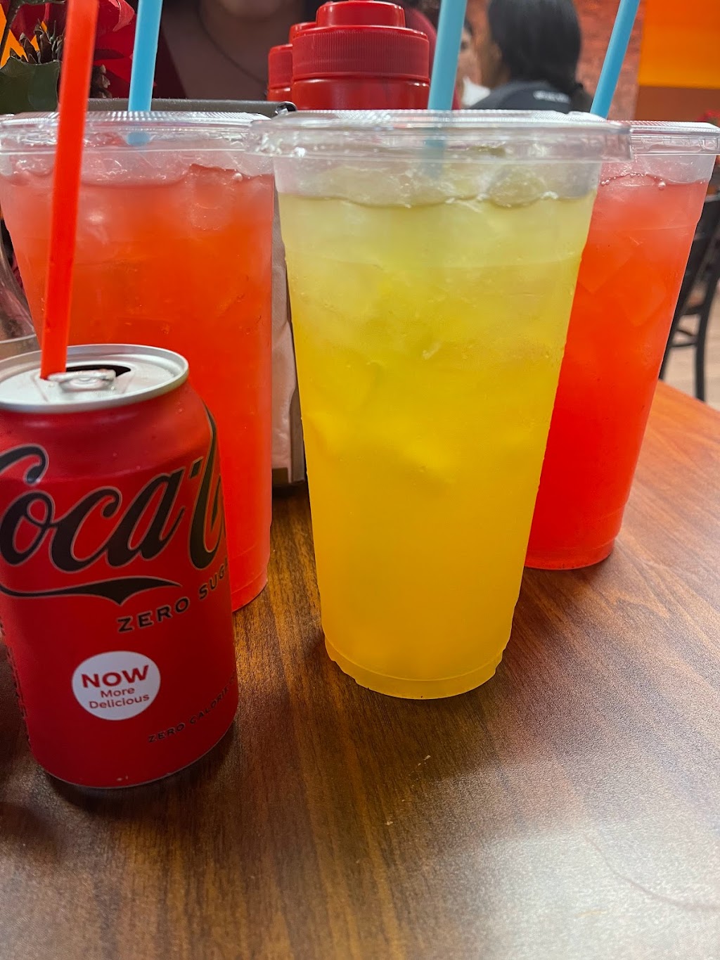 Tacos Las Californias | restaurant | 5635 Memorial Hwy, Tampa, FL 33615, USA | 8132801779 OR +1 813-280-1779